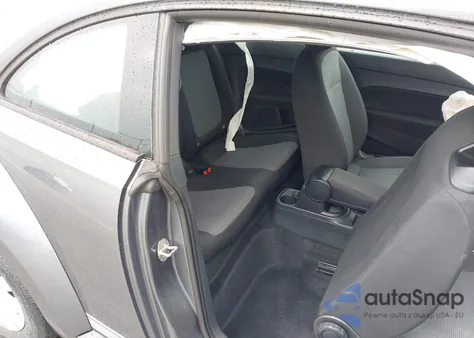 2018 Volkswagen Beetle 2.0T Coast/2.0T S from USA, damaged, VIN 3VWFD7AT1JM726428